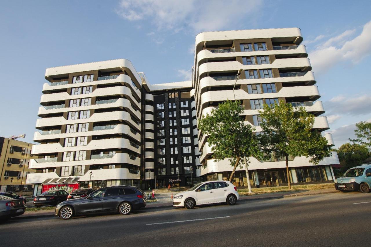 Himson-Beige Apartment Iasi Exteriör bild